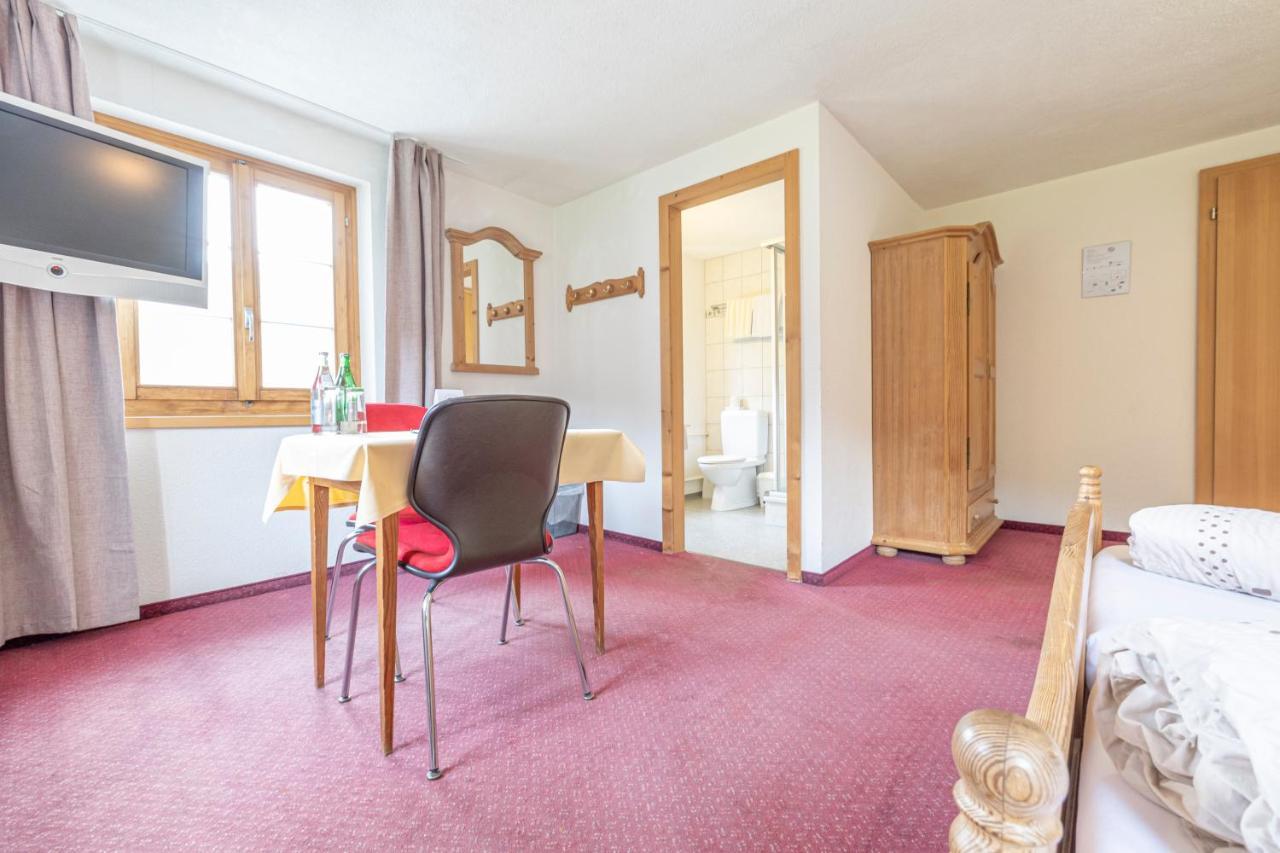 Landgasthof Sommerfeld Pragg-Jenaz Luaran gambar